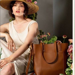 NWT Vegan Leather Tote by Henny + Lev